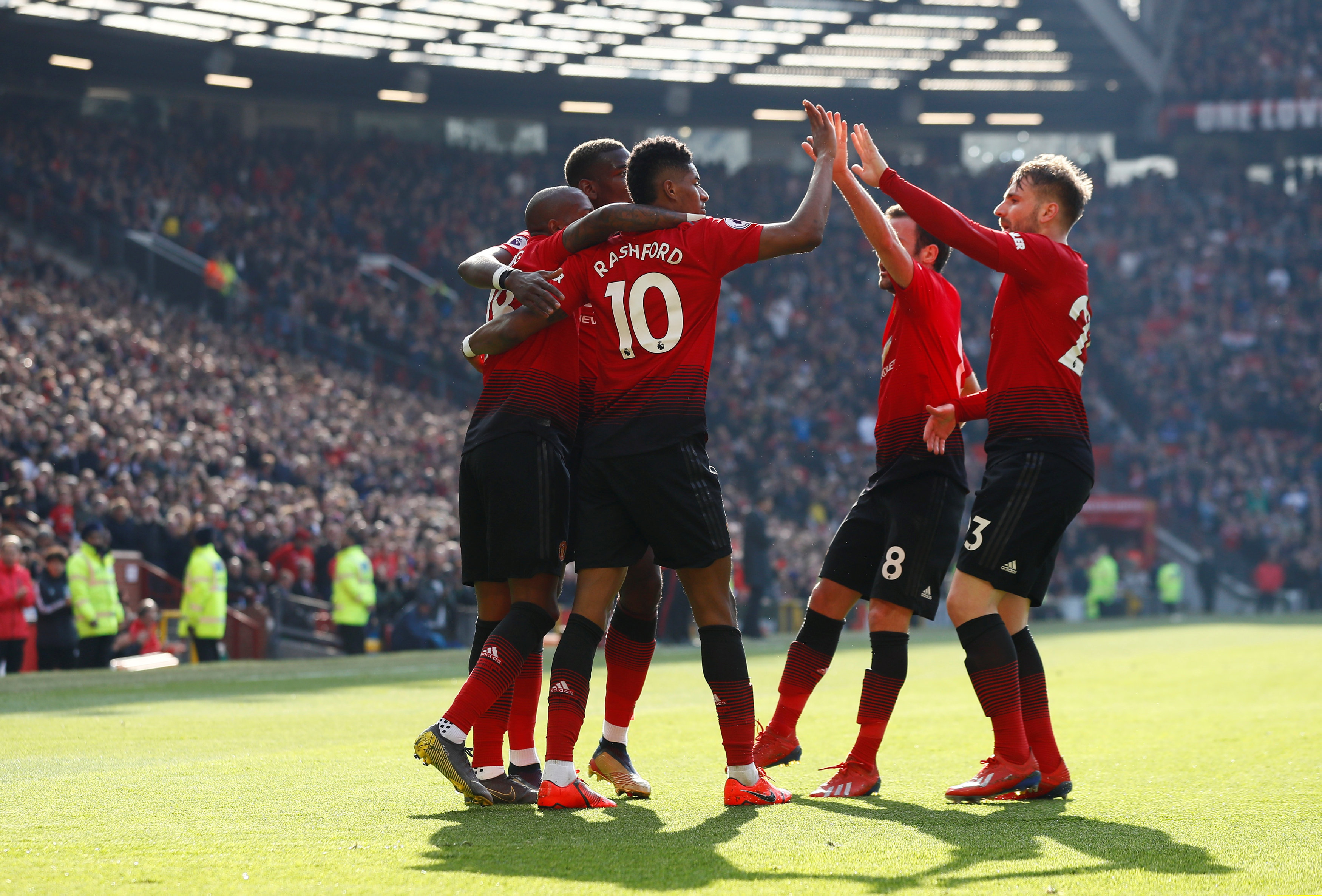 通过他们的 通过他们的